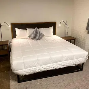3e-spacious Close To Pitt/cmu/carlow, Sleeps 4 Apartment Pittsburgh
