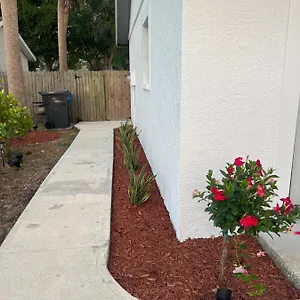 Lopez Place Apartment