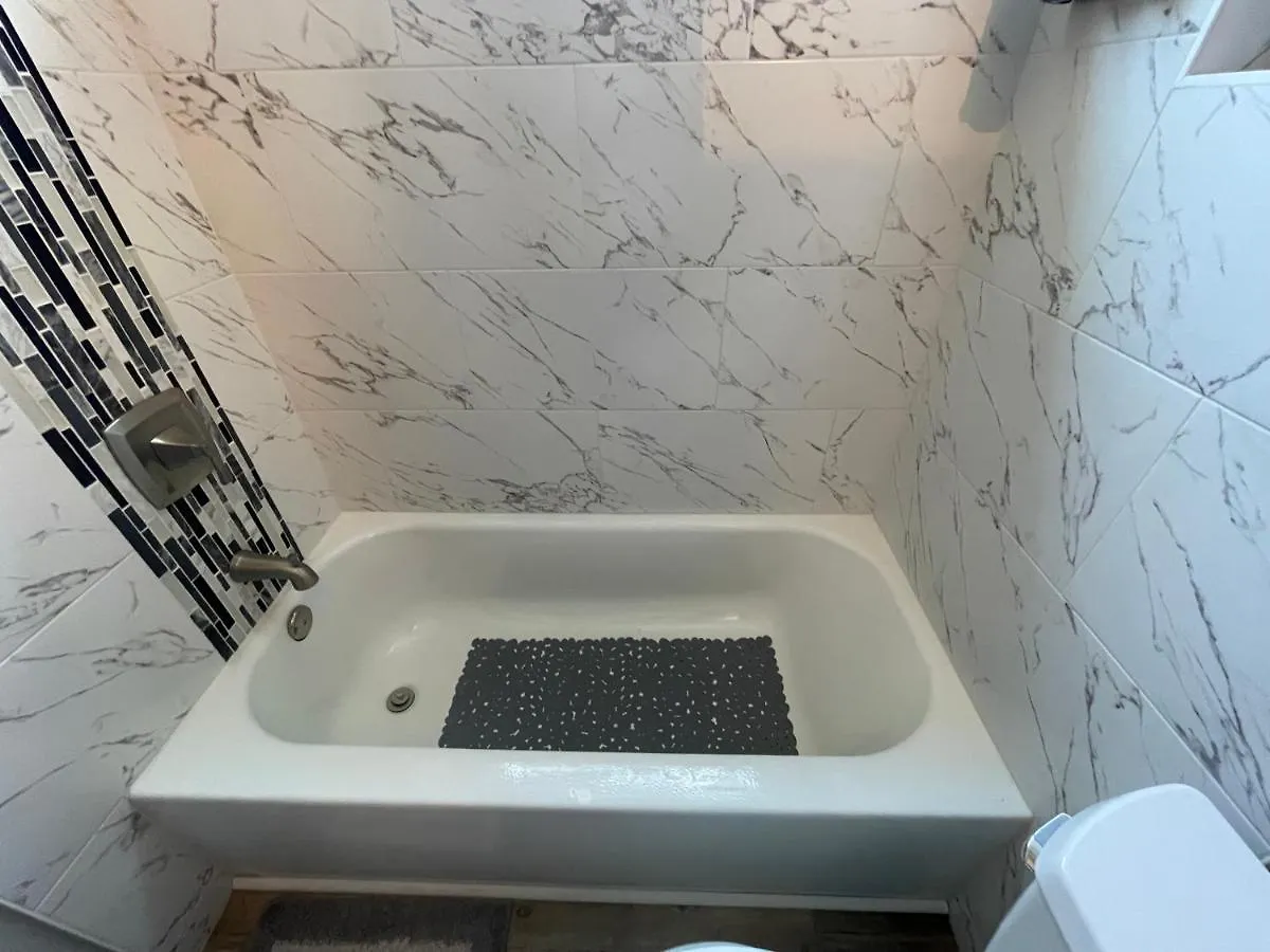 Holiday home Cozy 3 Bedroom Home Close To Everything In Tampa!